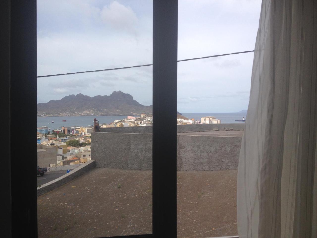 Bed and Breakfast Residencial Monte Cara à Mindelo Extérieur photo